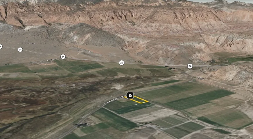 Aerial map of property and surrounding area