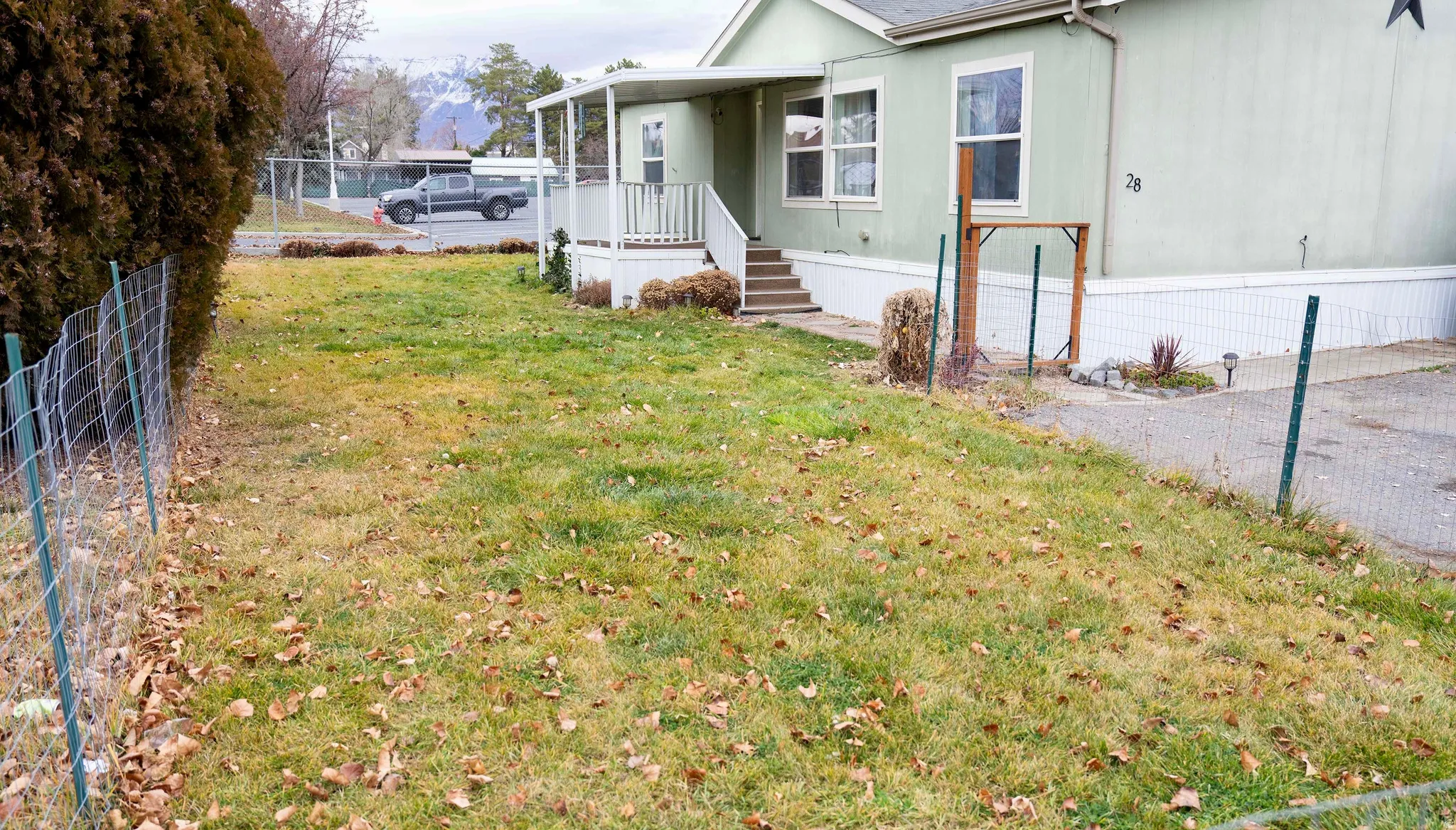 View of manufactured / mobile home