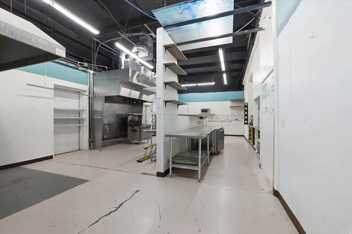 Misc room featuring concrete flooring