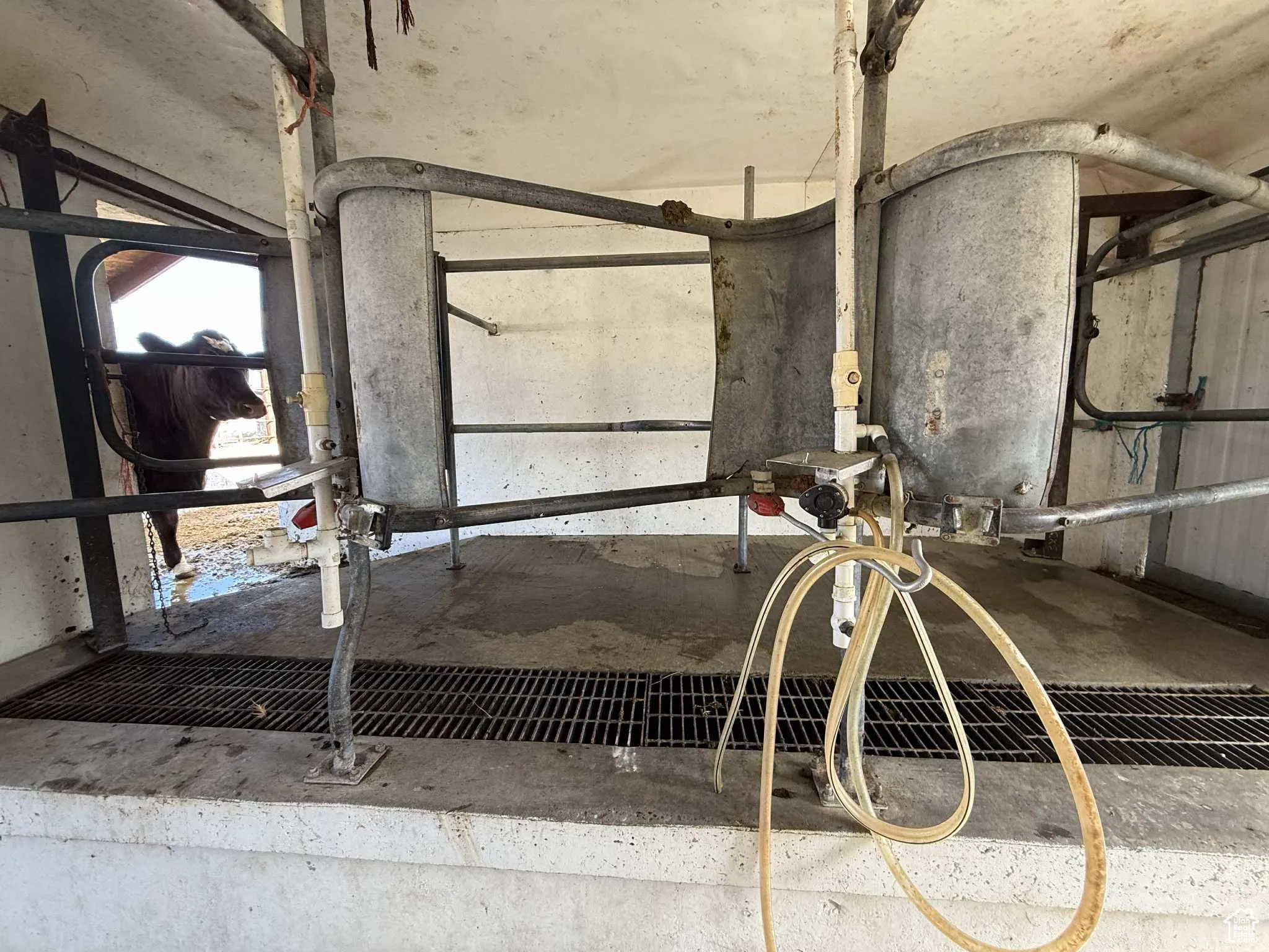 Detailed view of concrete floors