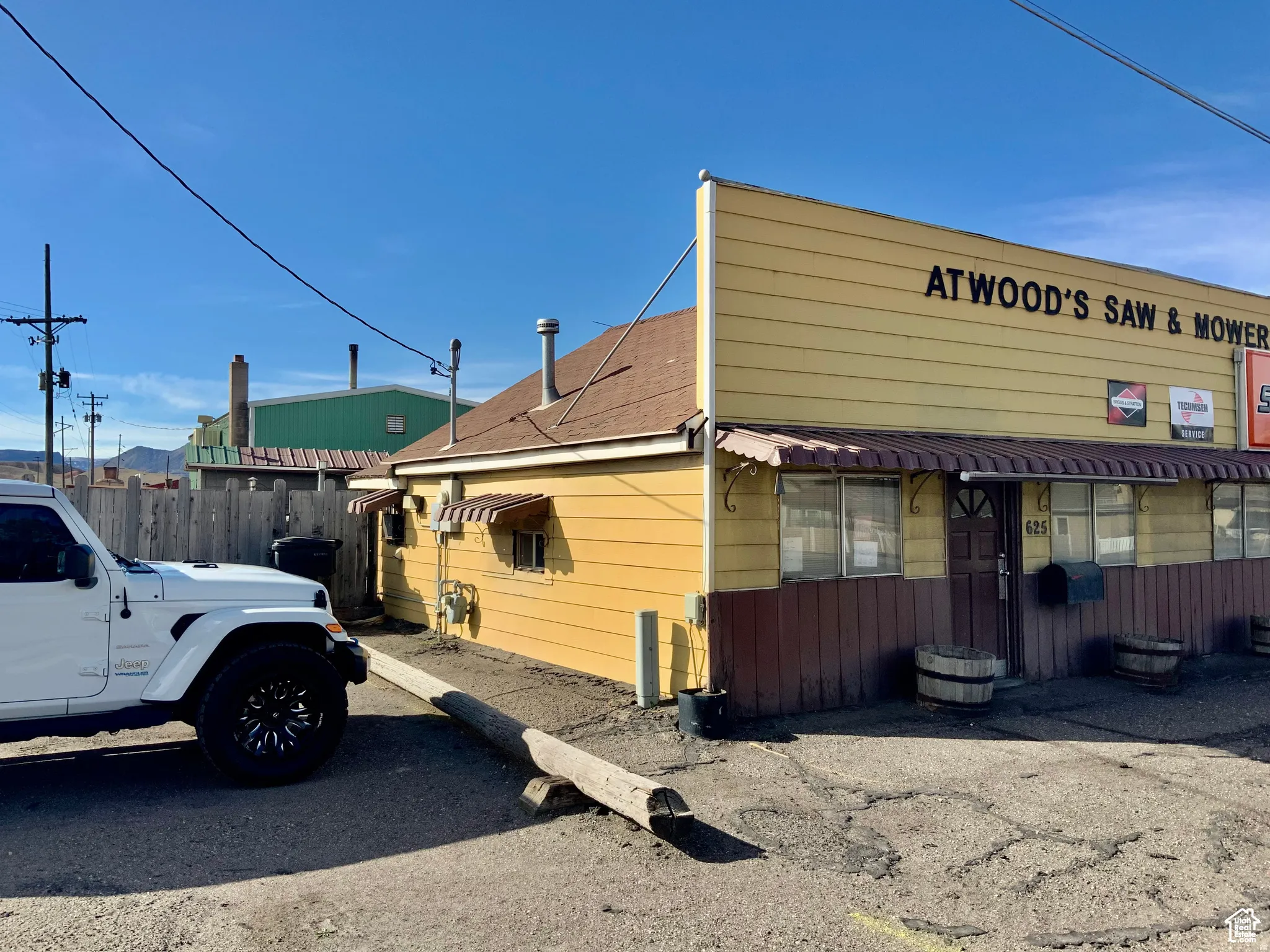 View of property exterior