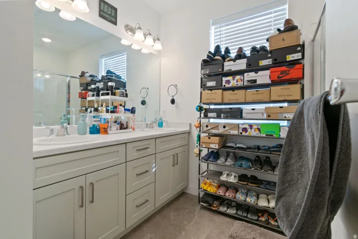 5227 W Reventon Dr #303, South Jordan, Utah 84009