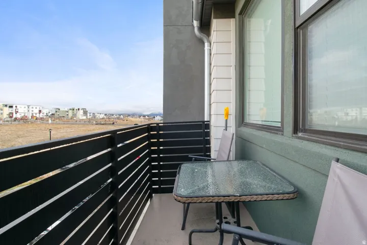 5227 W Reventon Dr #303, South Jordan, Utah 84009