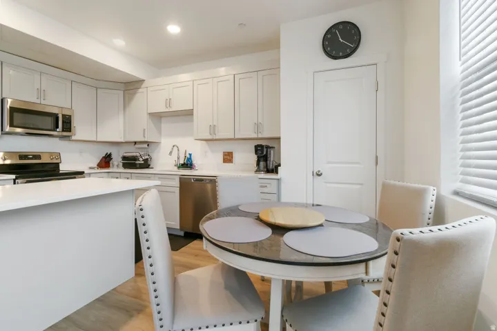 5227 W Reventon Dr #303, South Jordan, Utah 84009