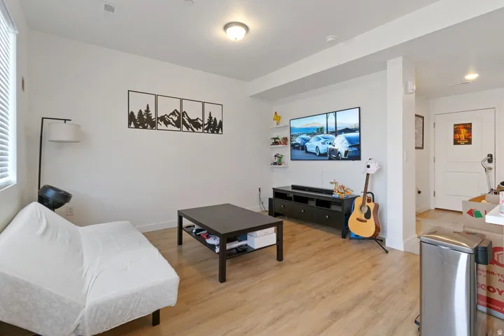 5227 W Reventon Dr #303, South Jordan, Utah 84009