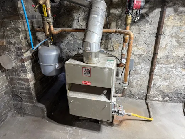 Utilities with a heating unit