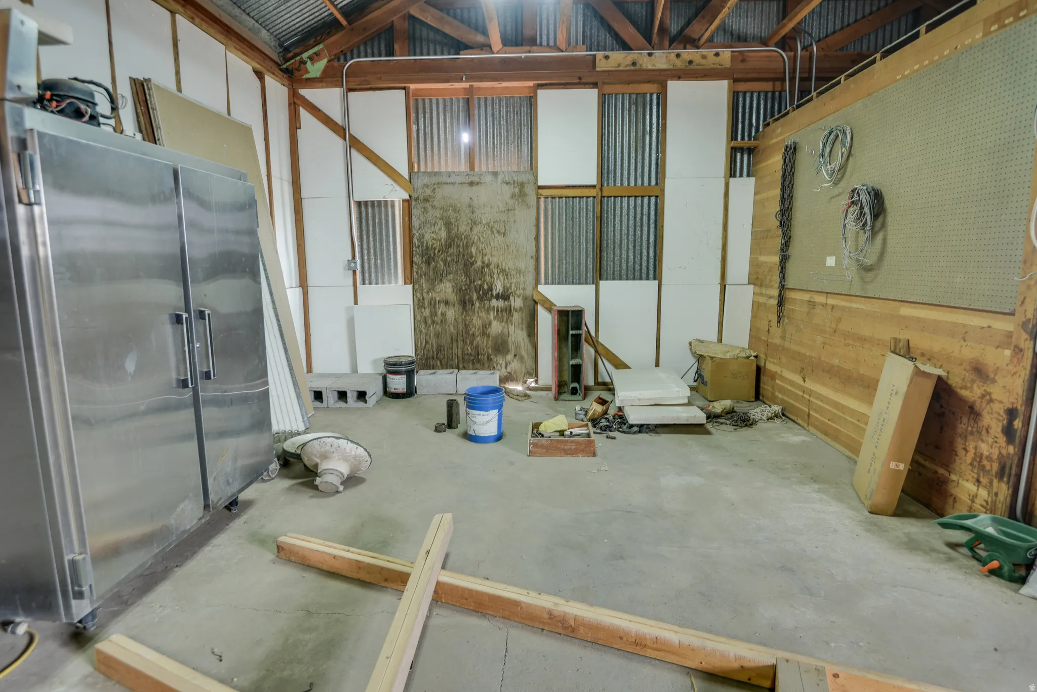 Misc room with concrete flooring