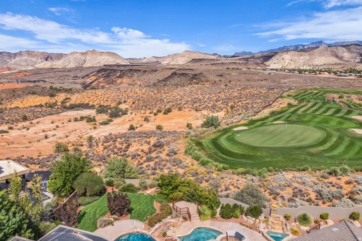 View of mountain background with a desert landscape