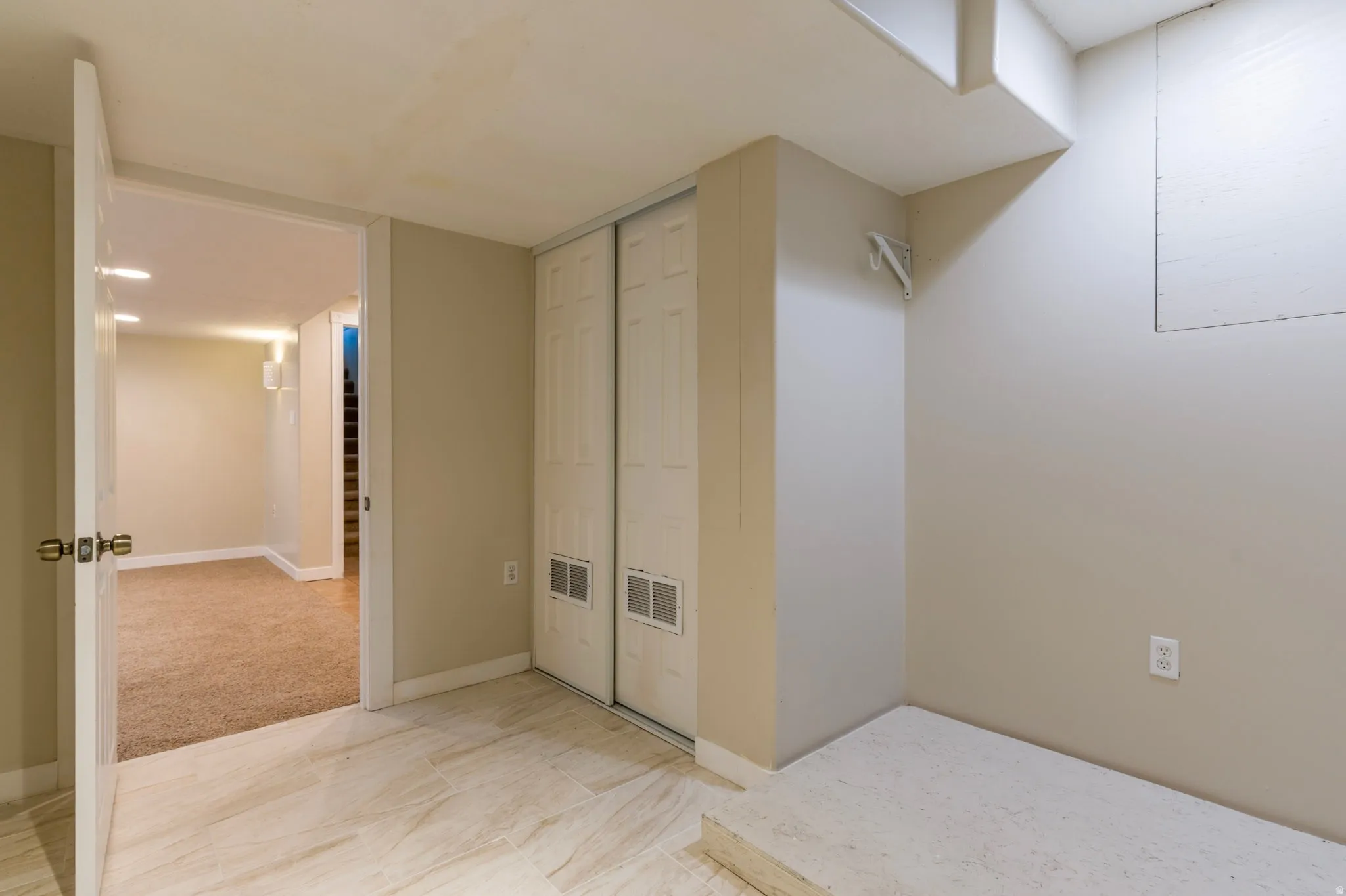 Mudroom with baseboards