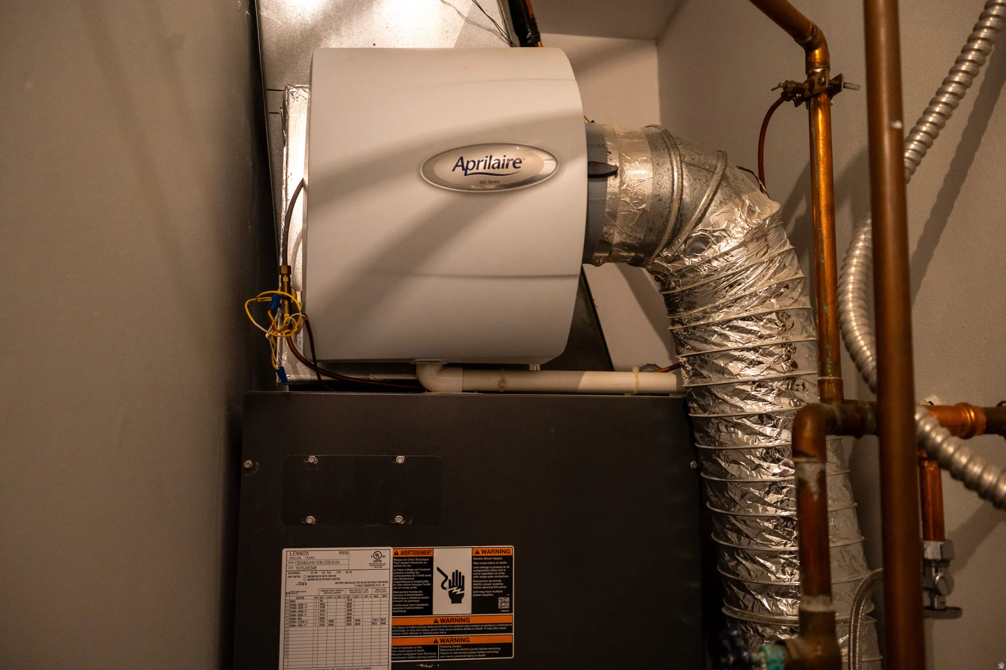 Lennox HVAC system with built in humidifier