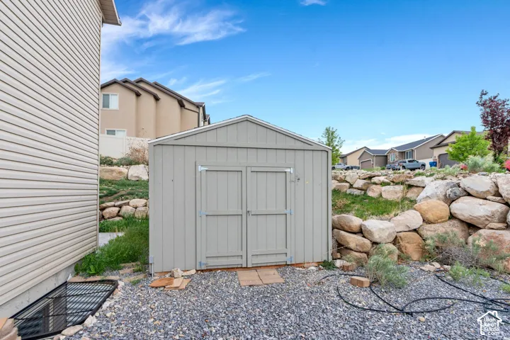 Storage shed