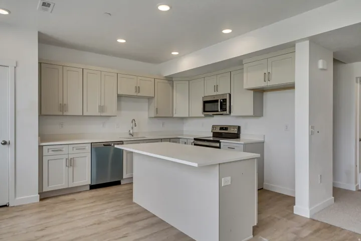 5263 W Reventon Rd #403, South Jordan, Utah 84009