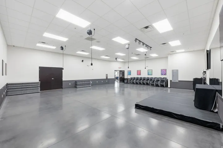 Misc room with a drop ceiling