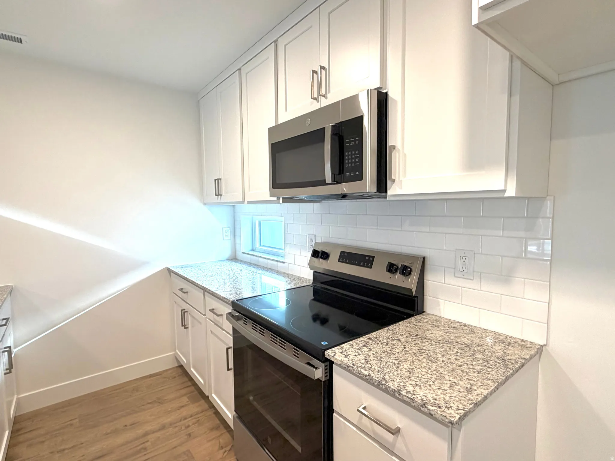 tile kitchen backsplash
