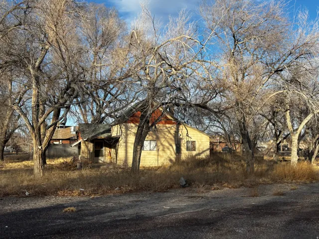 View of side of home