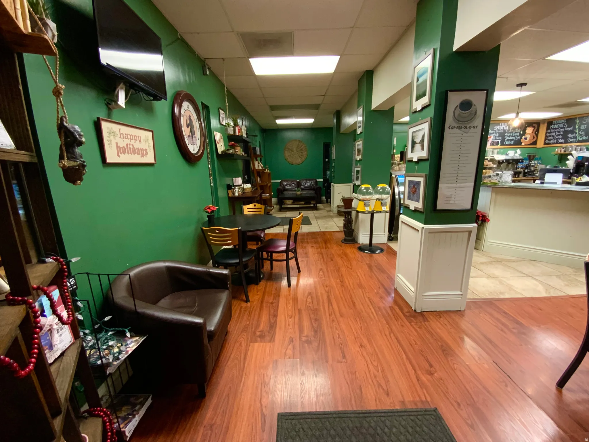 Interior space featuring a drop ceiling