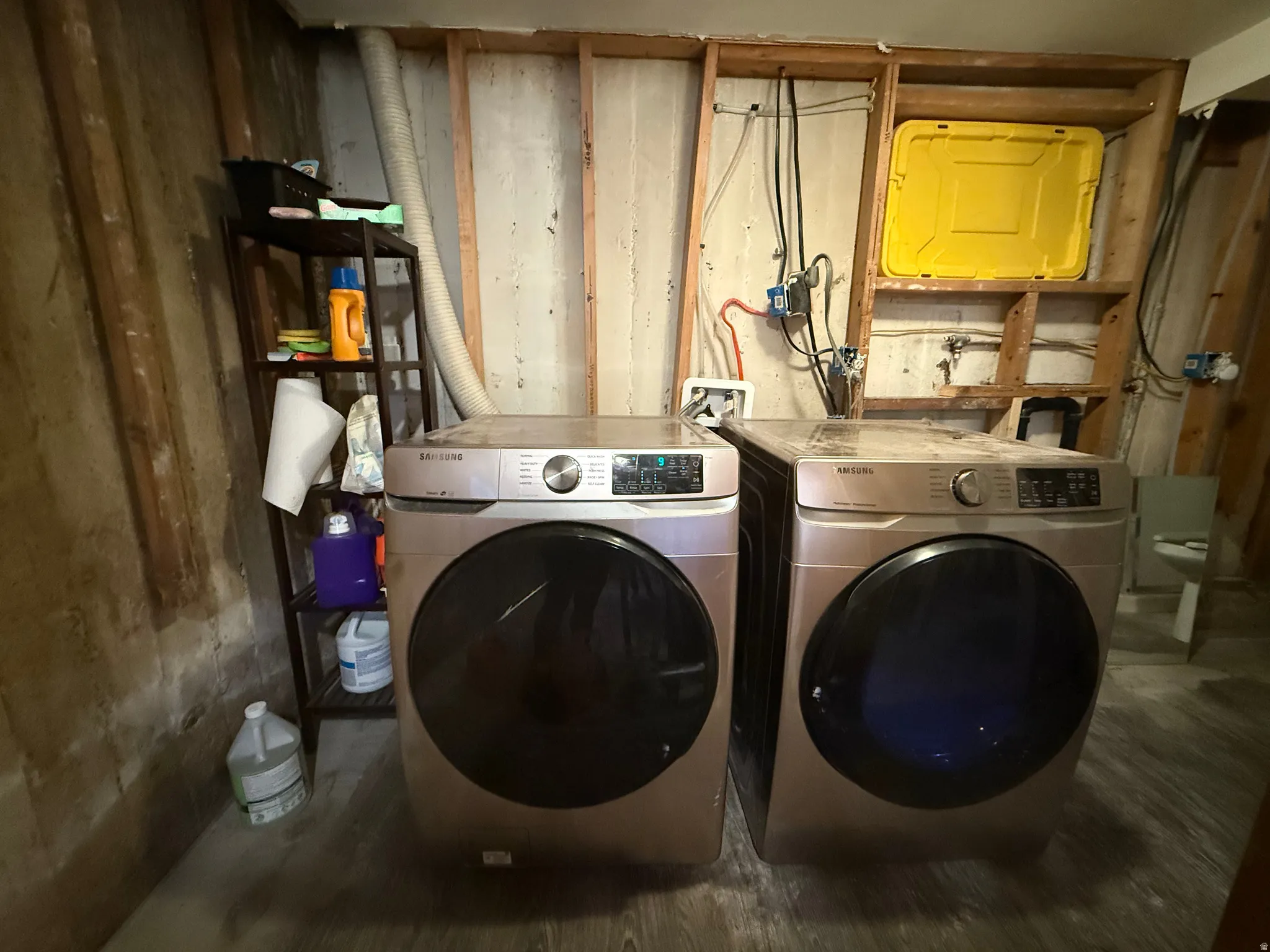 Laundry area with independent washer and dryer