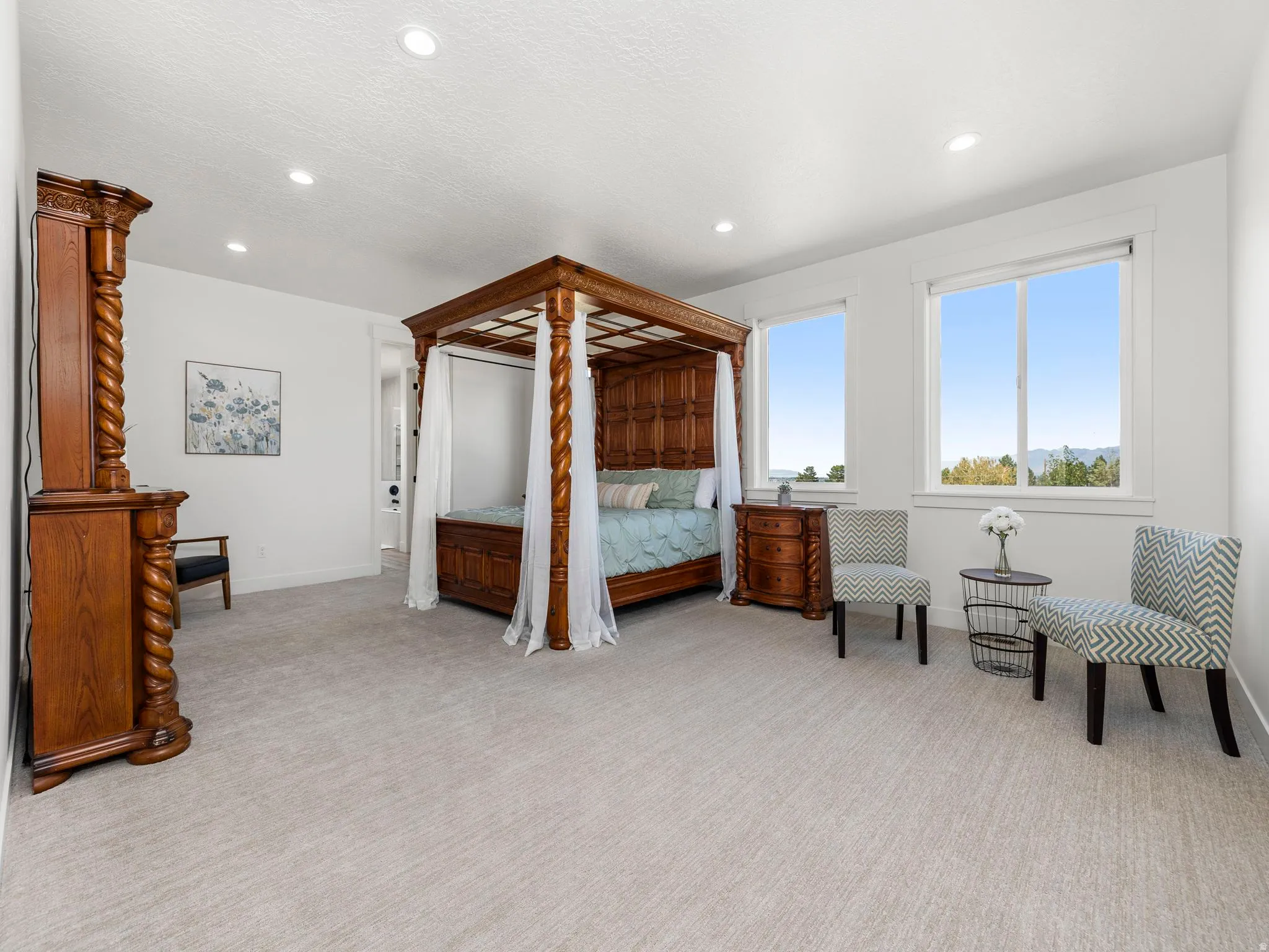 Very large owners suite