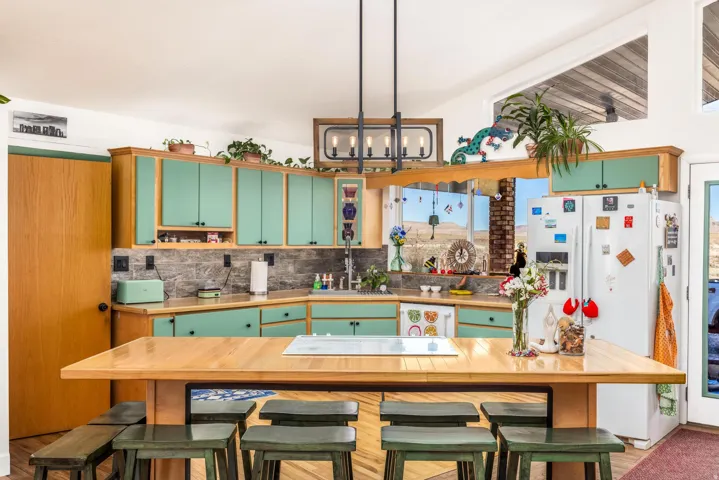 2416 N Waunita Ave, Kanab, Utah 84741