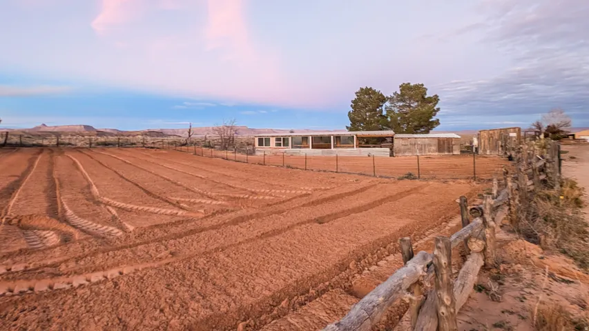 2416 N Waunita Ave, Kanab, Utah 84741