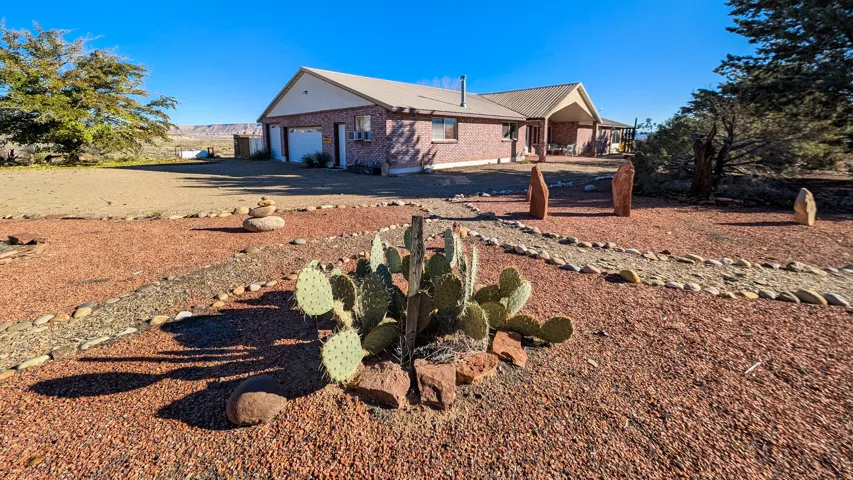 2416 N Waunita Ave, Kanab, Utah 84741
