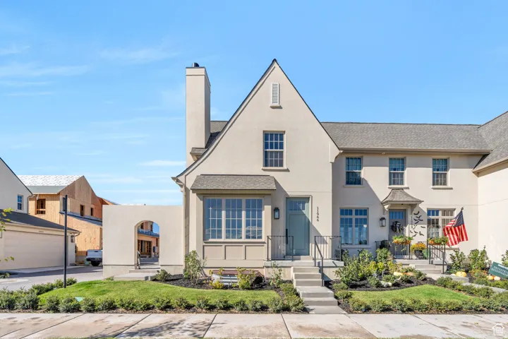 Stunning new build townhome in Herriman