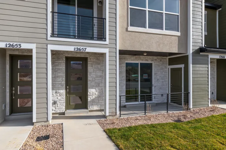 12657 Dansie Oaks Dr #300, Herriman, Utah 84096