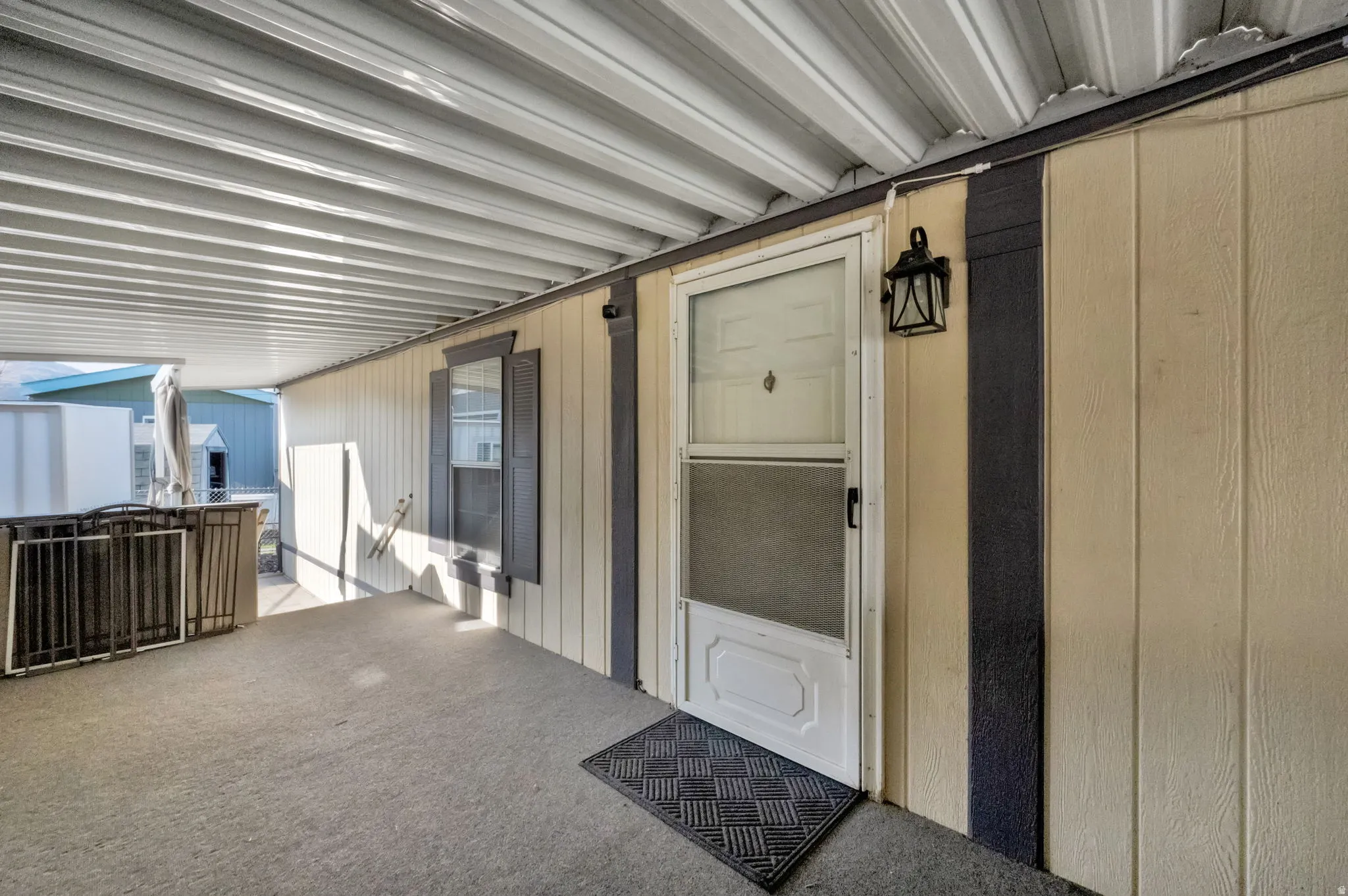 Entrance to property