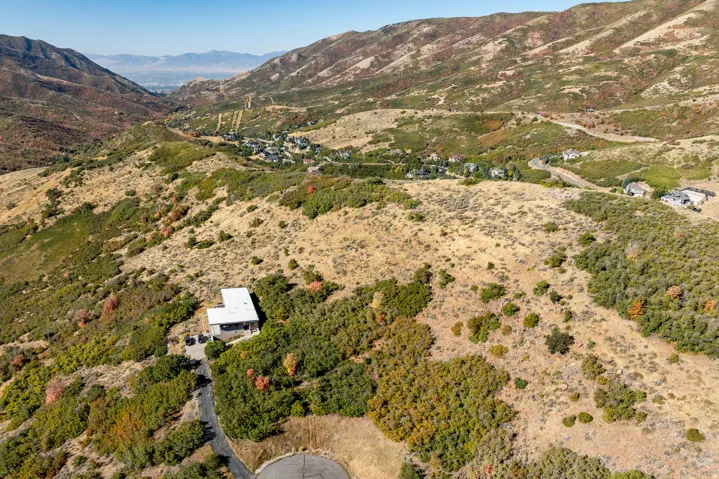 5855 E Pioneer Ridge Cir, Salt Lake City, Utah 84108