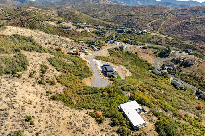 5855 E Pioneer Ridge Cir, Salt Lake City, Utah 84108