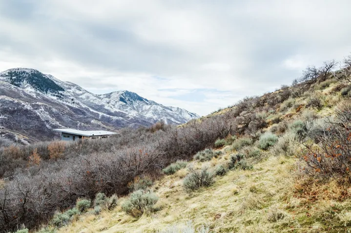 5855 E Pioneer Ridge Cir, Salt Lake City, Utah 84108