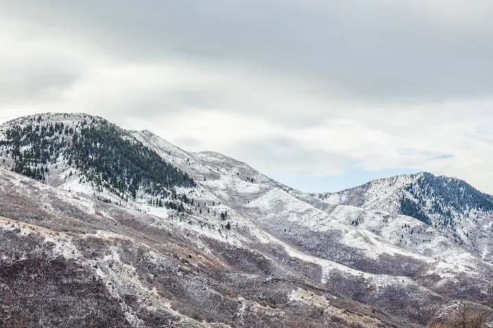 5855 E Pioneer Ridge Cir, Salt Lake City, Utah 84108