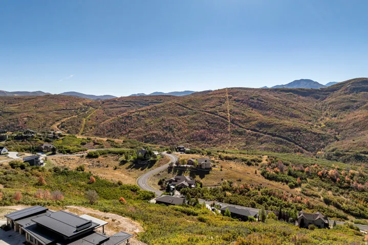 5855 E Pioneer Ridge Cir, Salt Lake City, Utah 84108