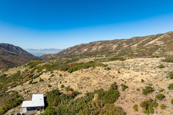 5855 E Pioneer Ridge Cir, Salt Lake City, Utah 84108
