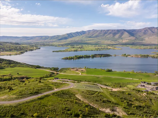 5953 E Nighthawk Ln, Huntsville, Utah 84317