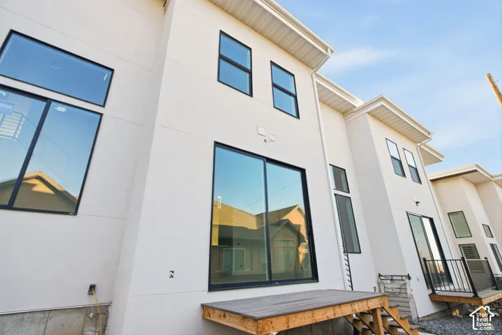 189 E 210 N #8, North Salt Lake, Utah 84054