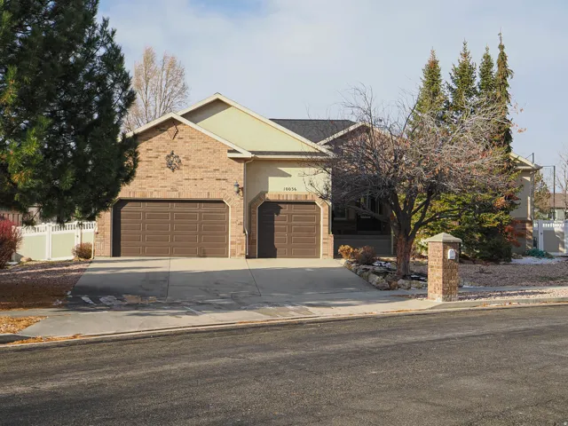 10036 S Birdie Way, South Jordan, Utah 84095