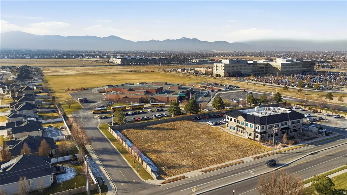Bird's eye view of a mountainous background