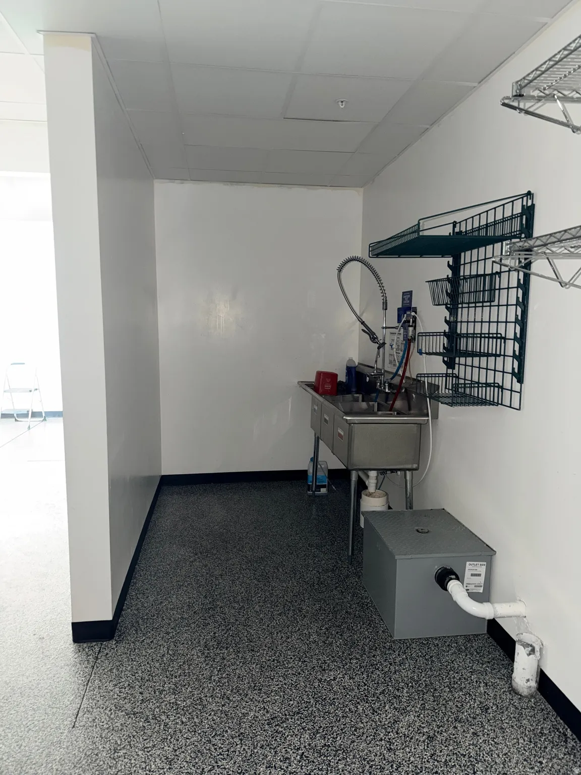 Dishwasher area with Grease trap