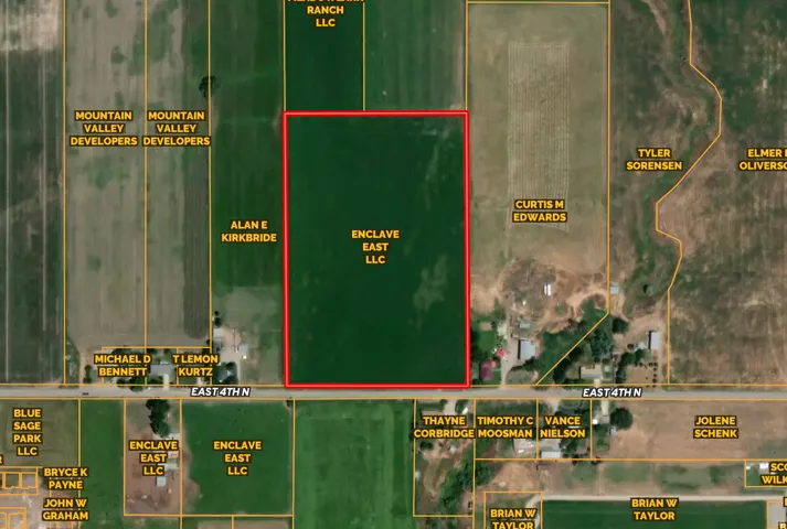Aerial map of property and surrounding area with property boundaries highlighted