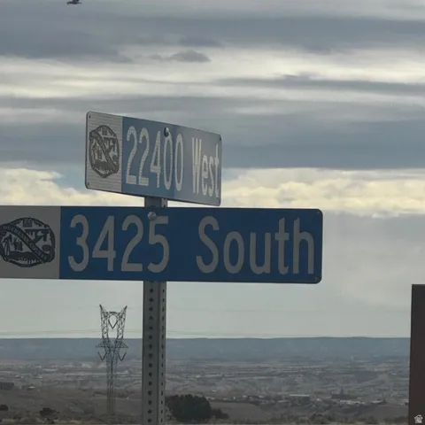 Exterior view of sign leading to the property