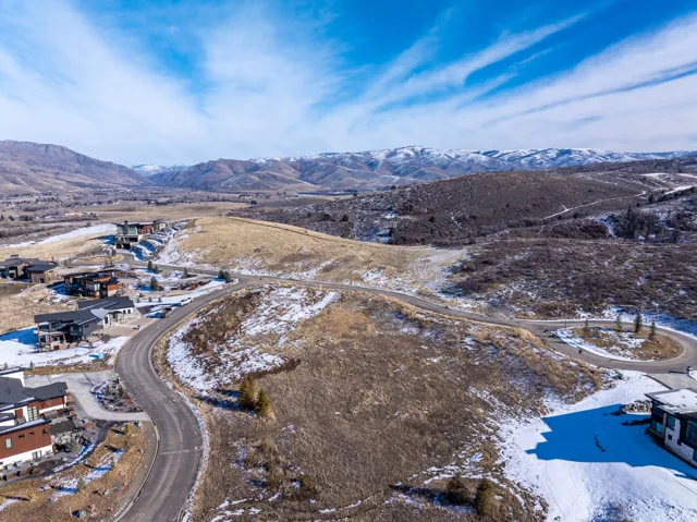 7545 E Dogwood Dr, Huntsville, Utah 84317