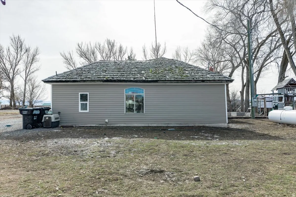 View of property exterior