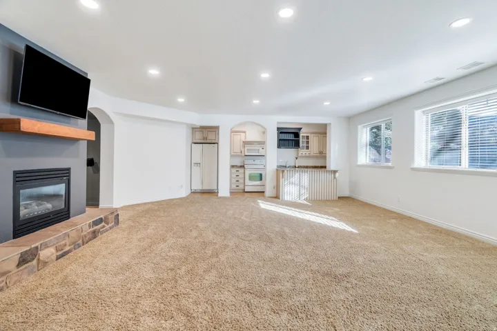 1052 S Cove Dr, Springville, Utah 84663