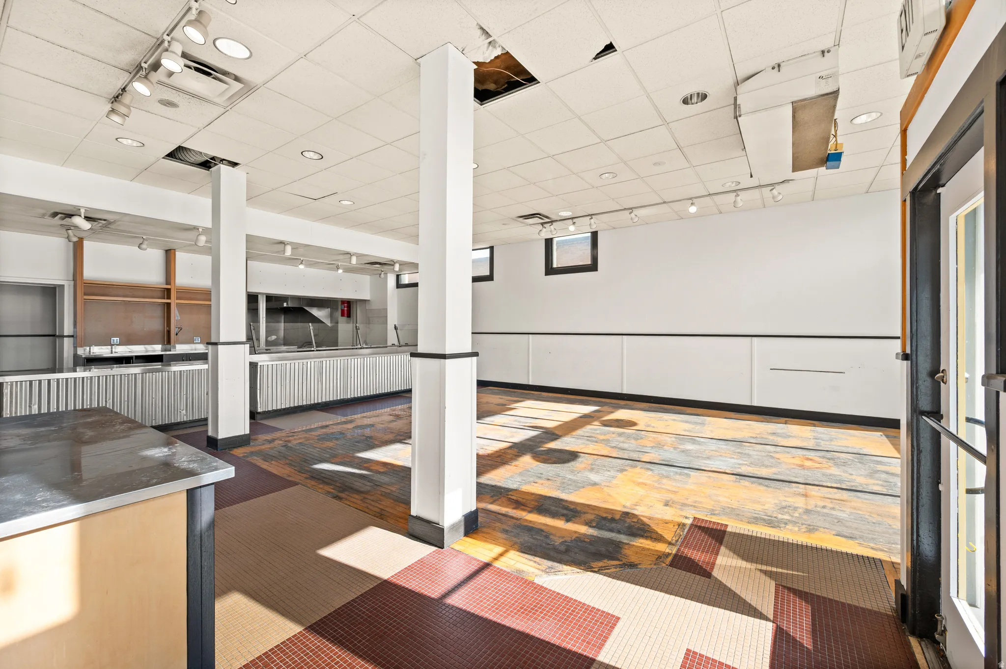 Misc room with a drop ceiling