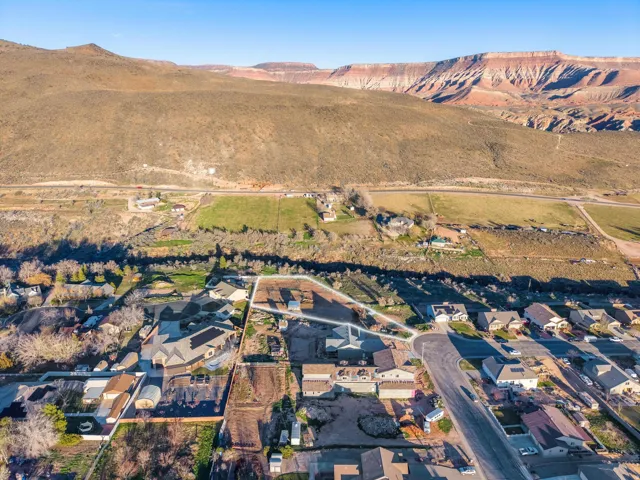 210 W Peachtree Dr, Toquerville, Utah 84774