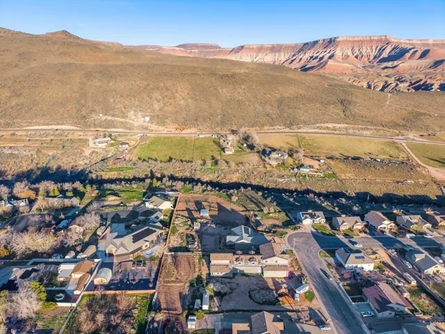 210 W Peachtree Dr, Toquerville, Utah 84774