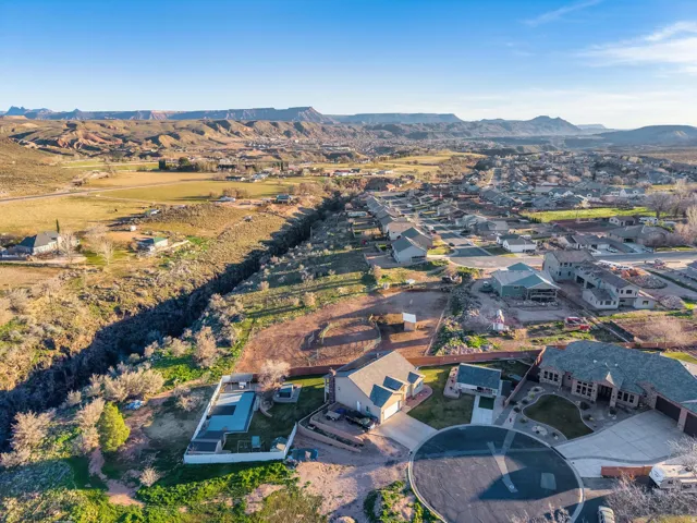 210 W Peachtree Dr, Toquerville, Utah 84774