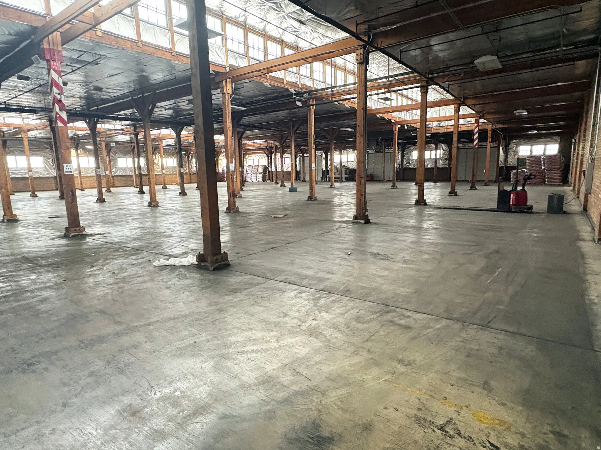 Misc room with concrete flooring
