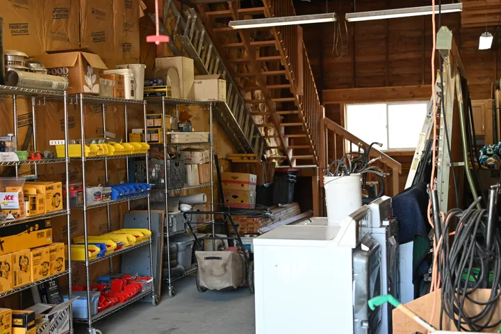 Storage room with washer / clothes dryer
